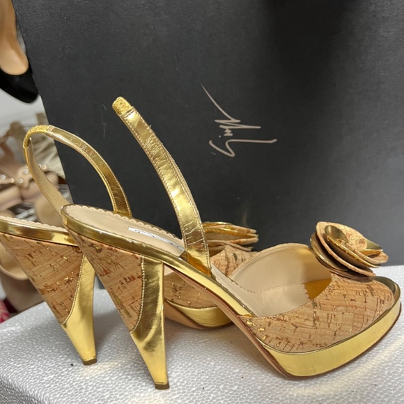 Oscar De La Renta Cork Heels - Picture 3 of 5